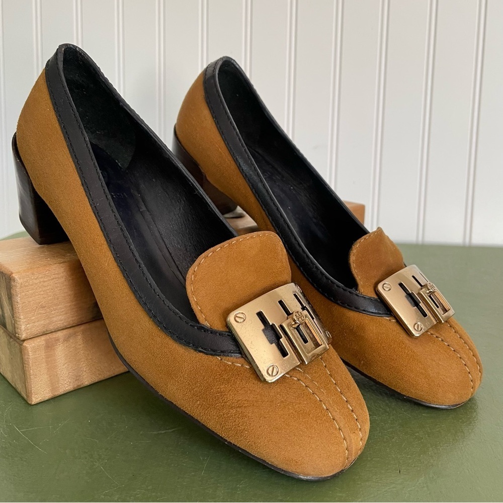 Tory Burch HOWIE Low Heels w Metal Monogram in Cognac Suede and Leather Trim - Picture 3 of 10